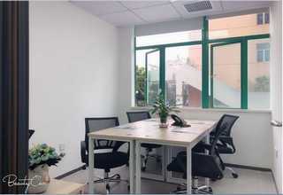 六盘水本地本地职业高中联系方式